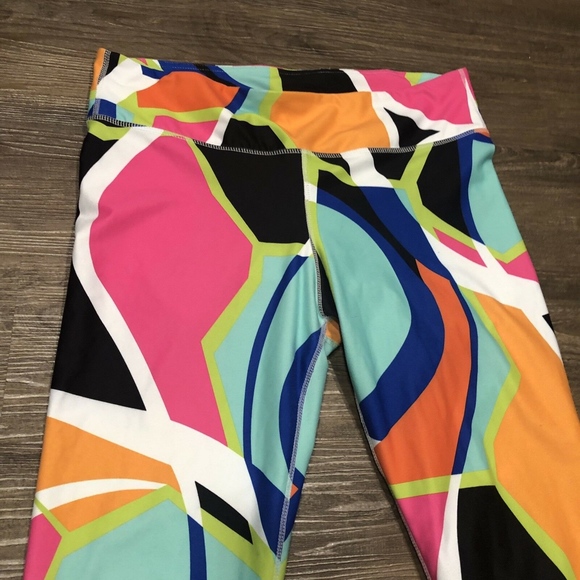 New Fabletics crop leggings Salarying powerhold - Picture 4 of 5